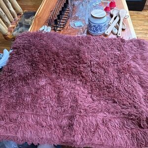 Furry throw blanket lot of 2